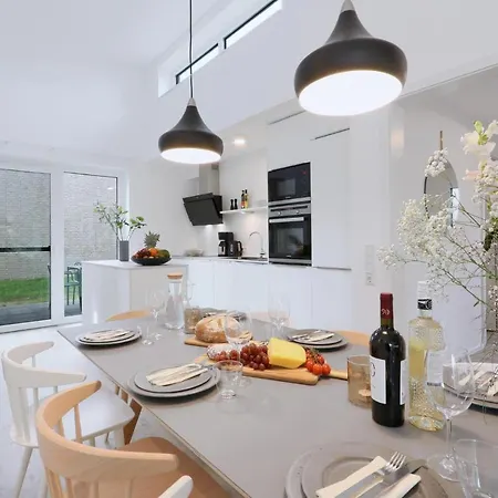 3 Bedroom Awesome In Lembruch-duemmer Holiday home *